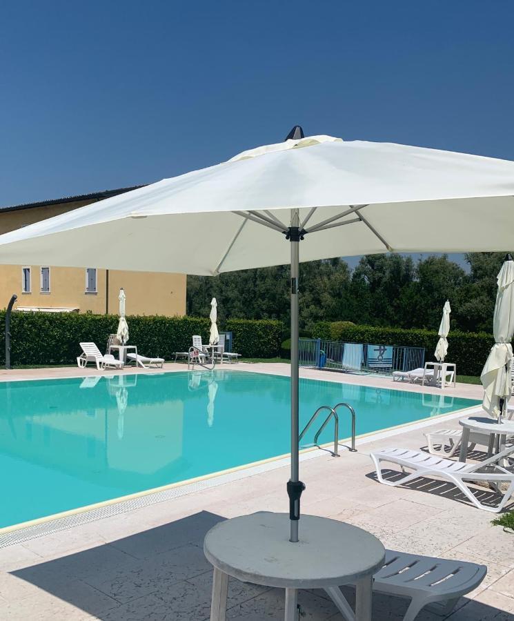 Villa Zanina Sonia Apartment 佩斯基耶拉德加达 外观 照片